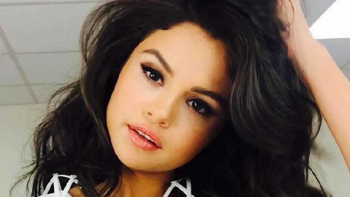 Selena Gomez to debut Bad Liar at the 2017 BMAs